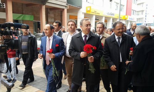 Kayseri-Milletvekili-Mehmet-Ozhaseki-ve-Milletvekili-Adayi-Ismail-Emrah-Karayel-Melikgazide